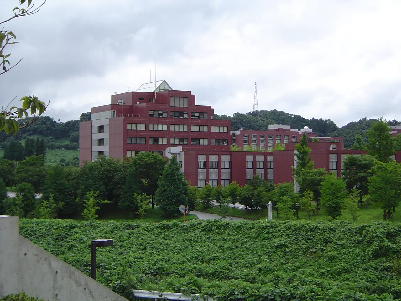 Central part of Kanazawa University Kakuma Campus with academic buildings, photographed in 2006
